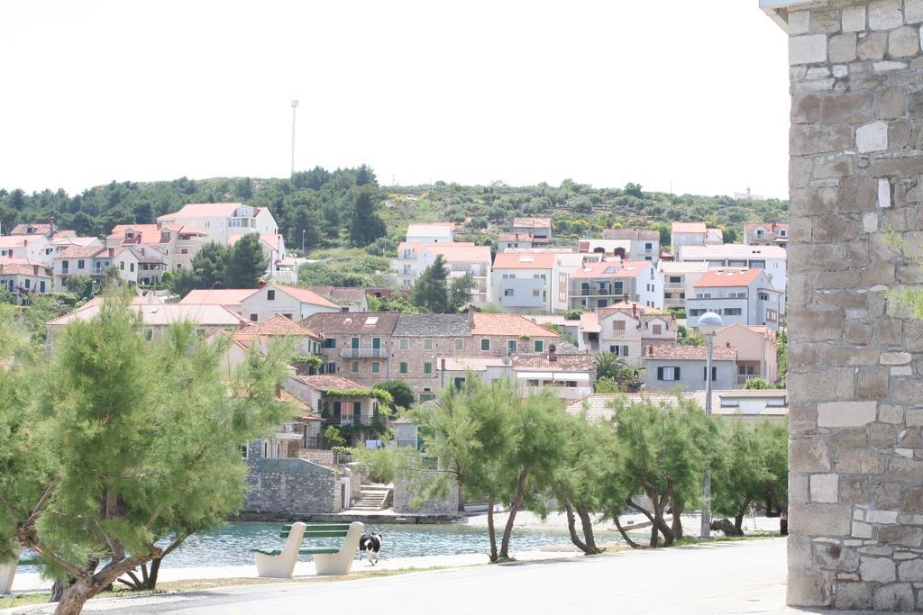 Apartments Klementina Postira Rom bilde